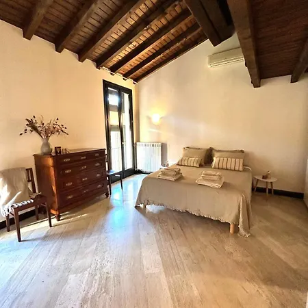 Casa Savoia 31 公寓 *