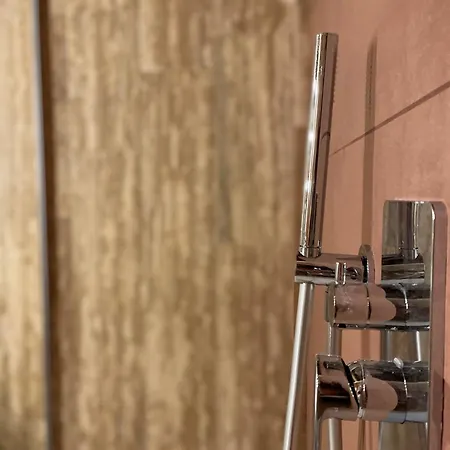 Casa Savoia 31 * Salò